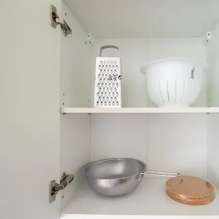 Raj Living - 2 - Balcony - Kitchen - Washing Machine - Next To Cologne